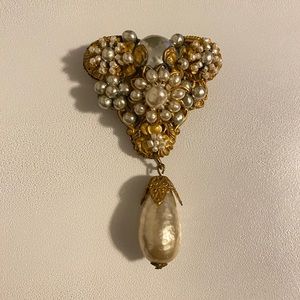 Vintage Miriam Haskell Brooch